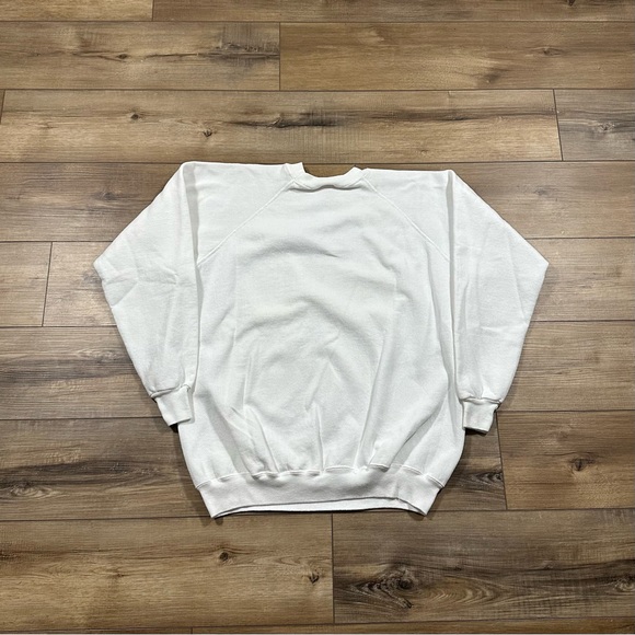 Vintage 90’s Hanes White Crewneck Sweatshirt - Picture 4 of 8